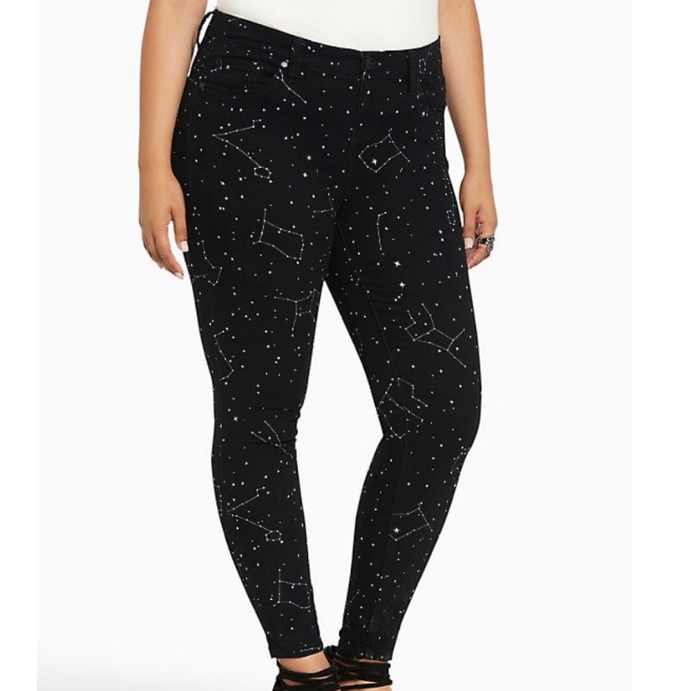 Torrid black constellation jeans size 18
